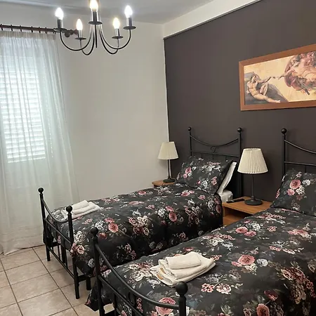 Alojamento de Acomodação e Pequeno-almoço Pokerdassi